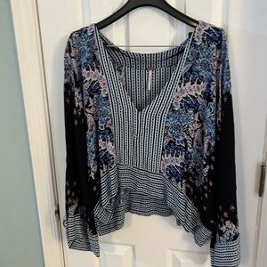 Free People Mix n Match Blue Floral Stripe Kimono Pullover Blouse